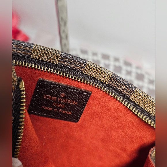 LOUIS VUITTON Damier Ebene Pouch CONVERTED to CROSSBODY (Unbranded chain - Picture 17 of 17